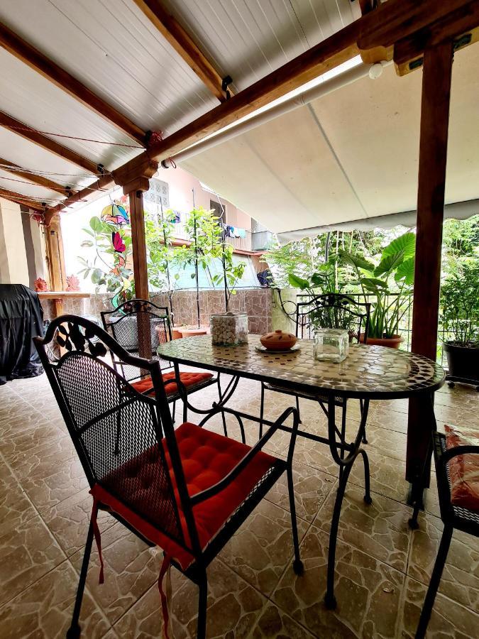 Large Terrace Apartment Near City Centre アテネ エクステリア 写真
