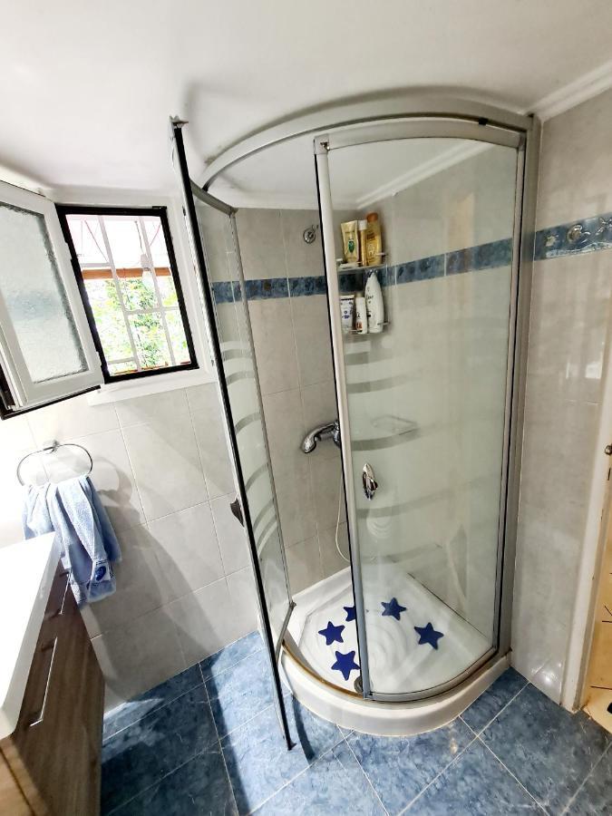 Large Terrace Apartment Near City Centre アテネ エクステリア 写真