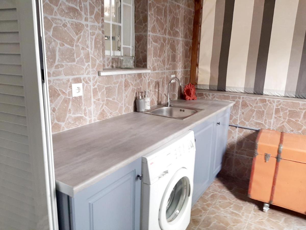 Large Terrace Apartment Near City Centre アテネ エクステリア 写真
