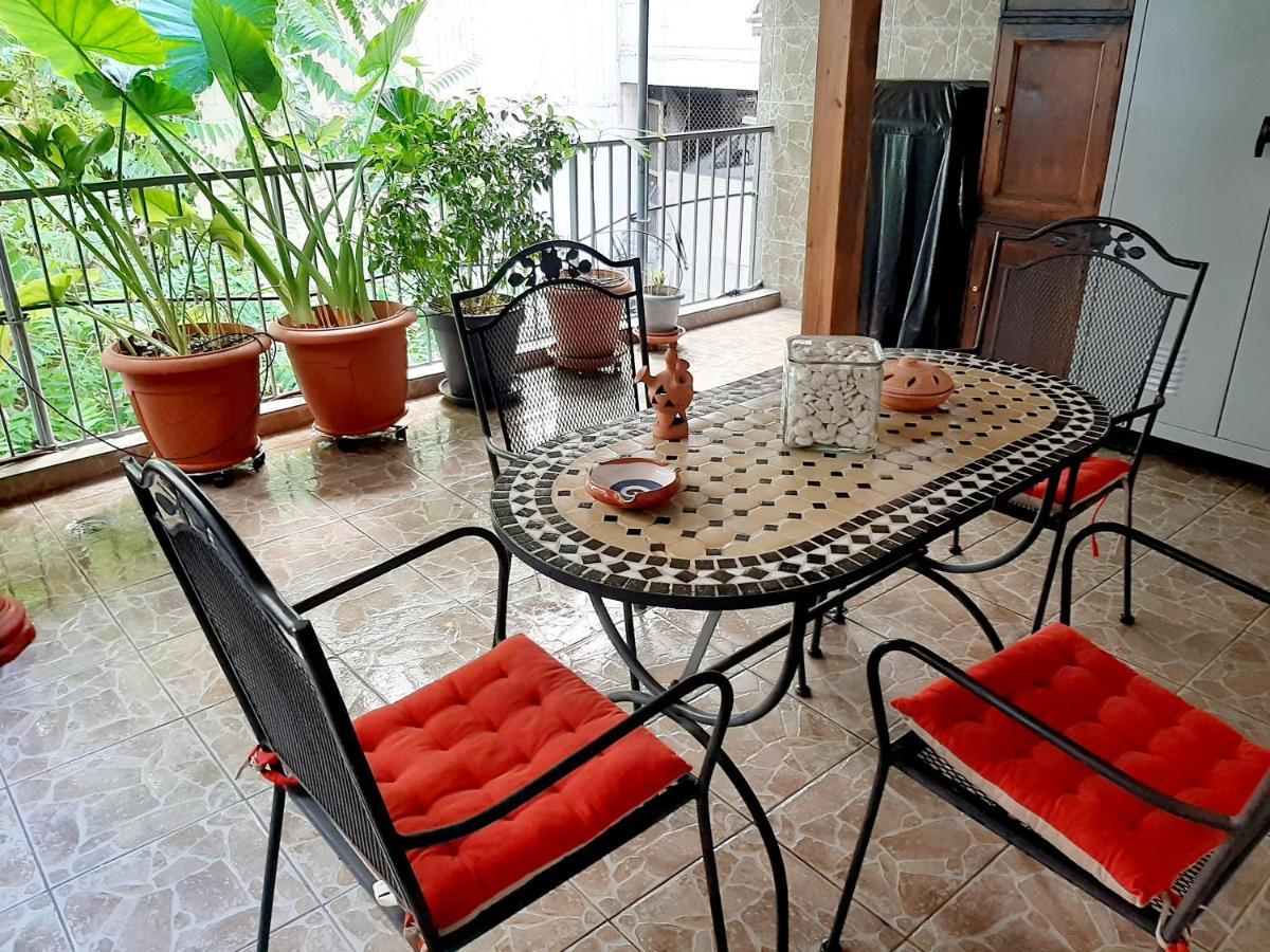 Large Terrace Apartment Near City Centre アテネ エクステリア 写真