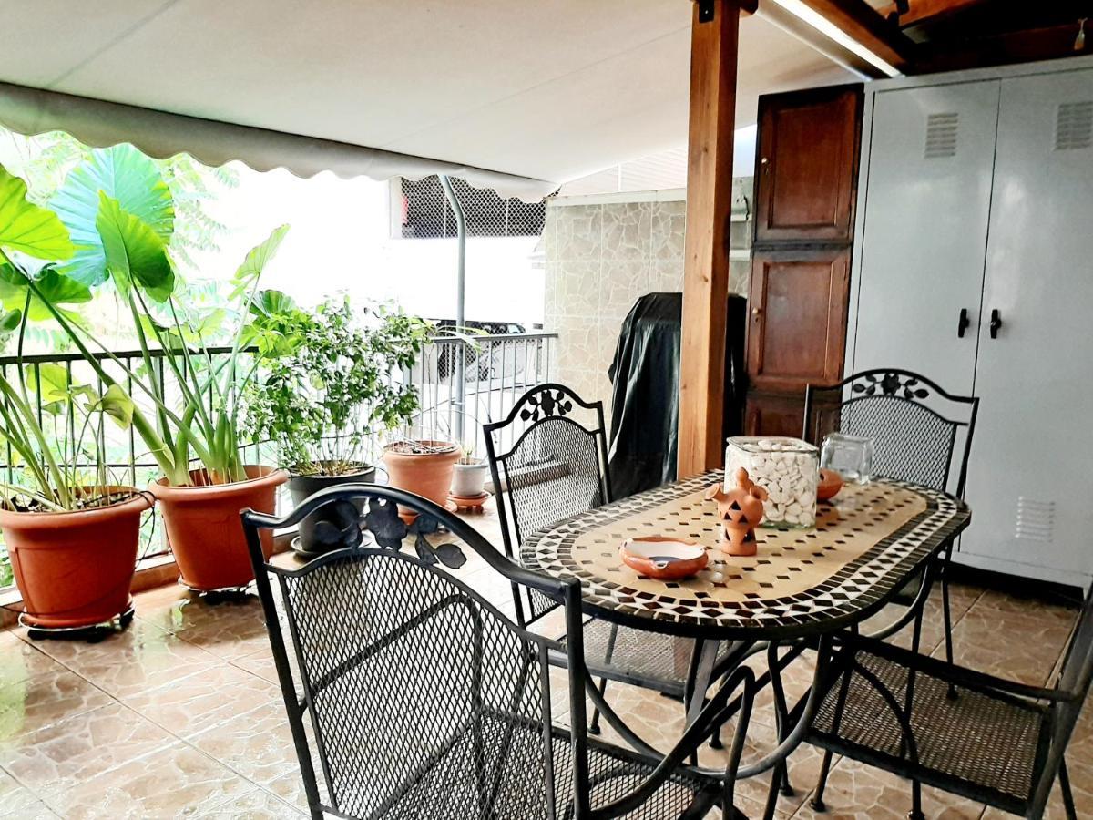 Large Terrace Apartment Near City Centre アテネ エクステリア 写真