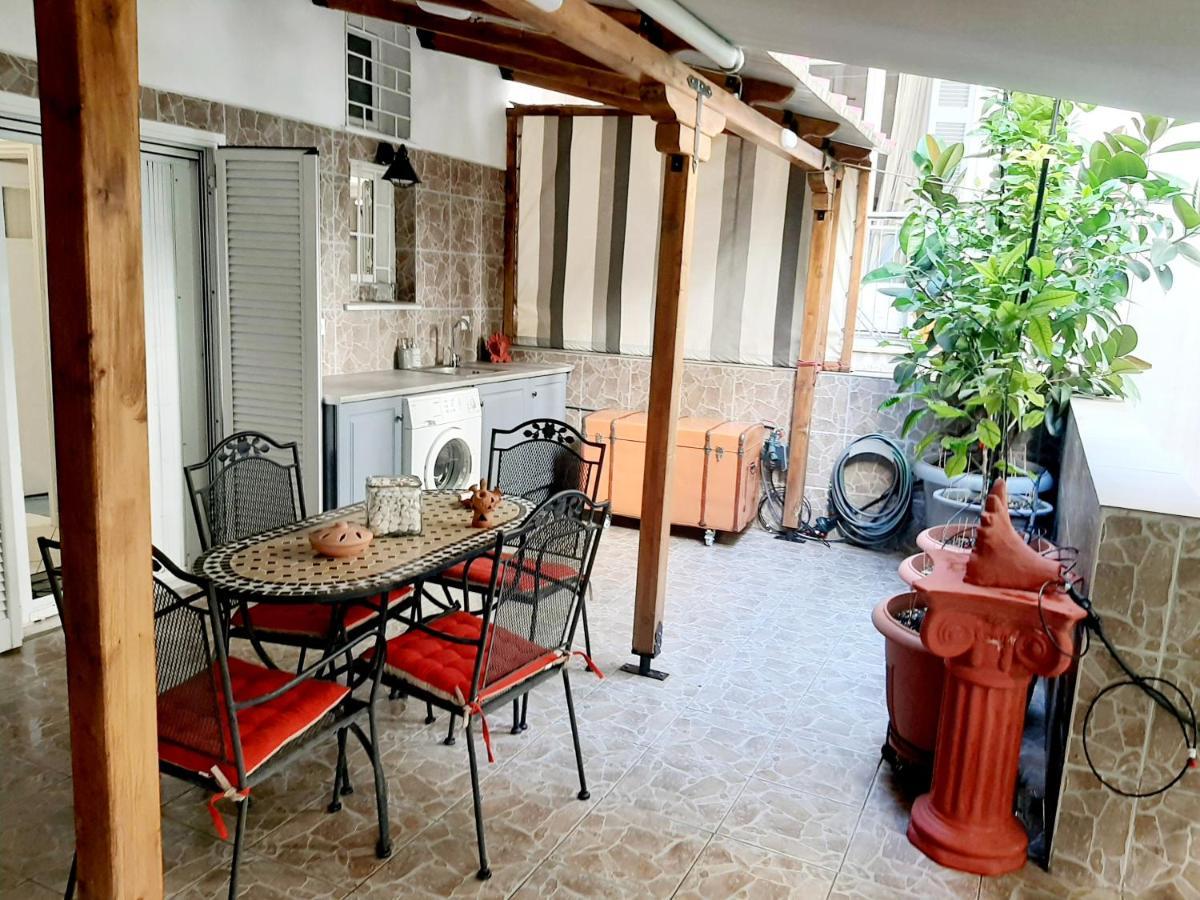 Large Terrace Apartment Near City Centre アテネ エクステリア 写真